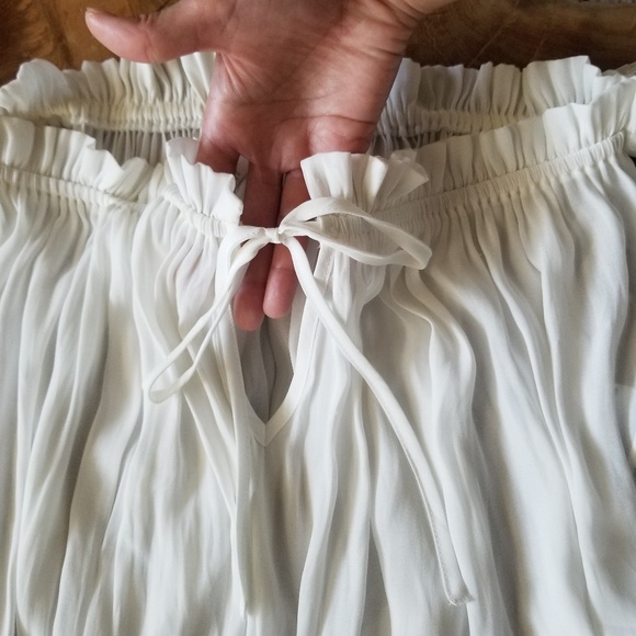 off shoulder top - Picture 6 of 8